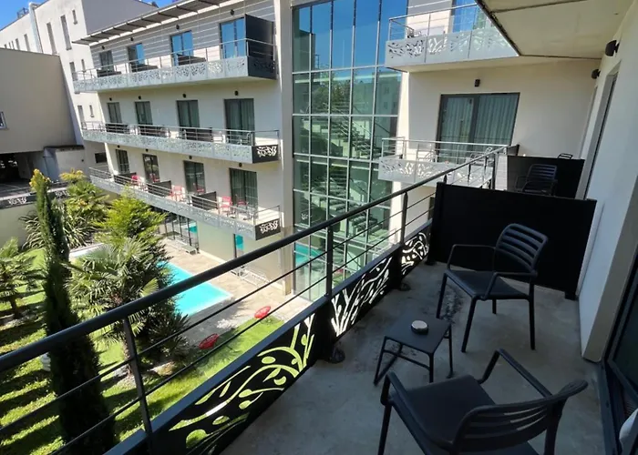 Logis Hotel Victor Hugo & Spa