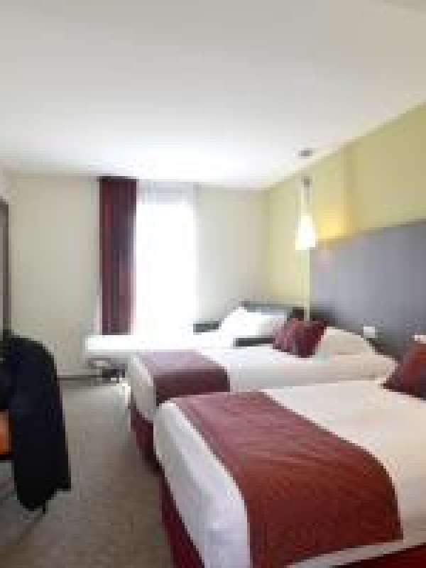 Hotel Logis Victor Hugo &