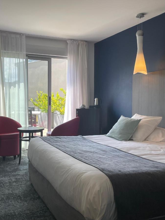 Logis Victor Hugo &