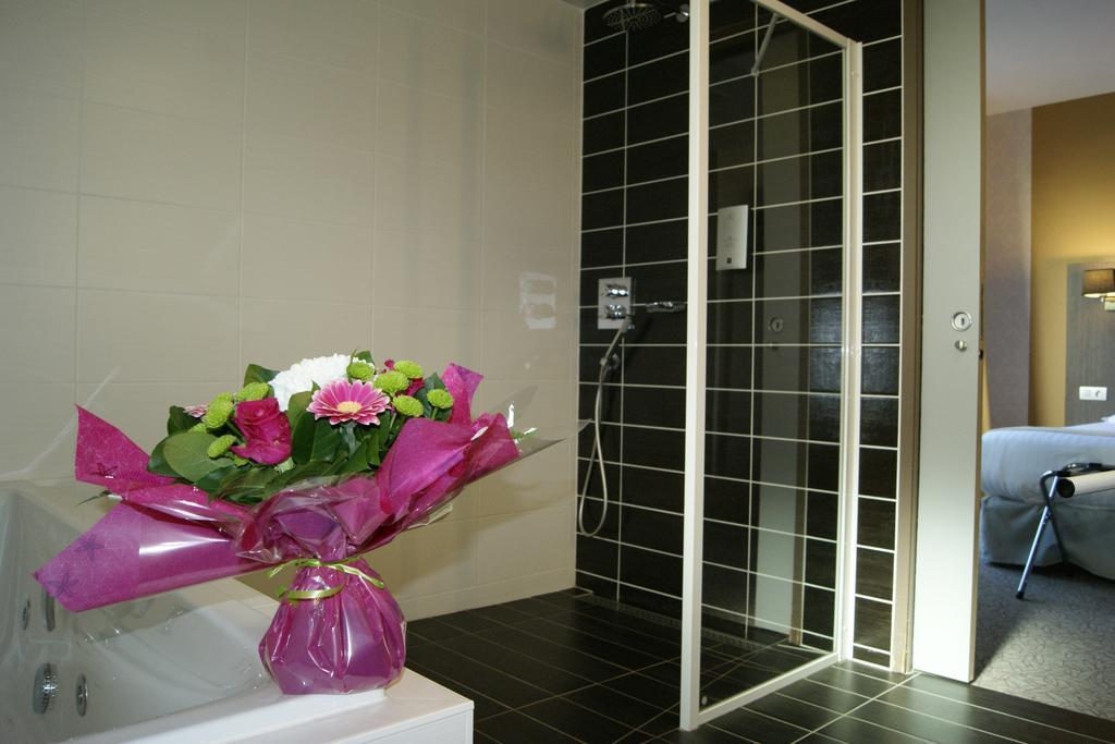 Logis Victor Hugo & Hotel 4*