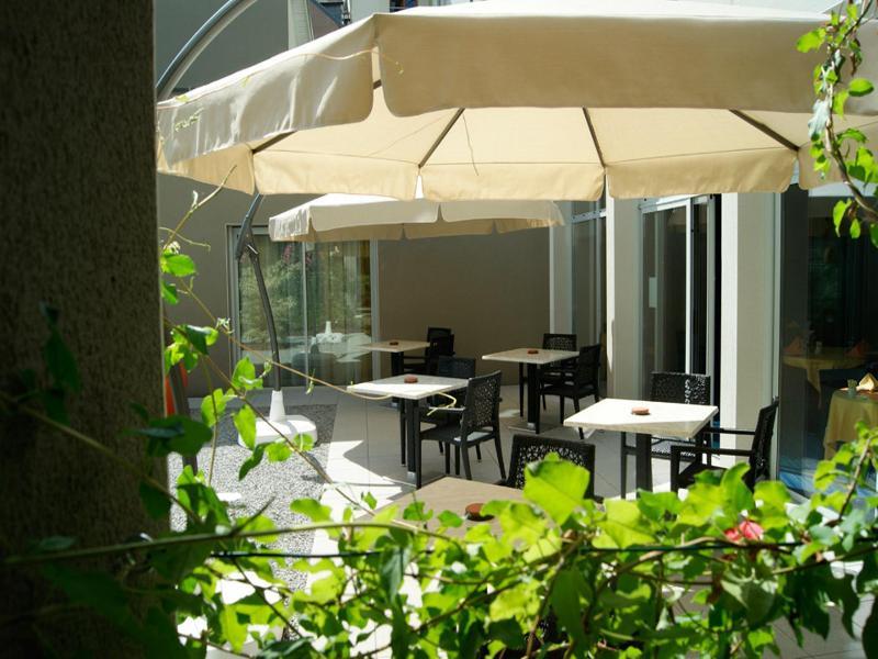 Logis Victor Hugo & Hotel Besançon